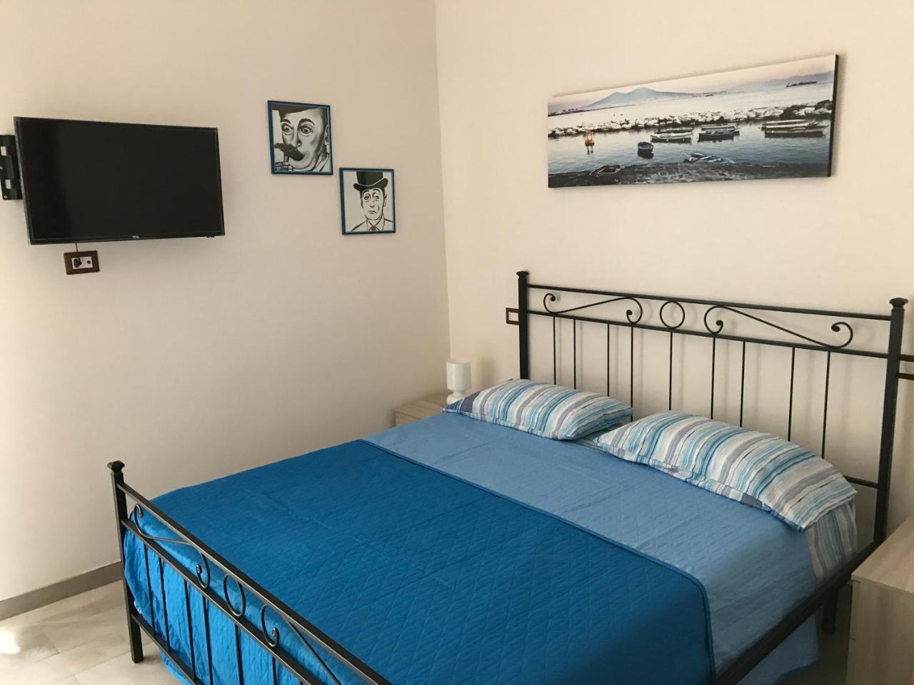 ナポリ Casa Fedora Bed & Breakfast エクステリア 写真